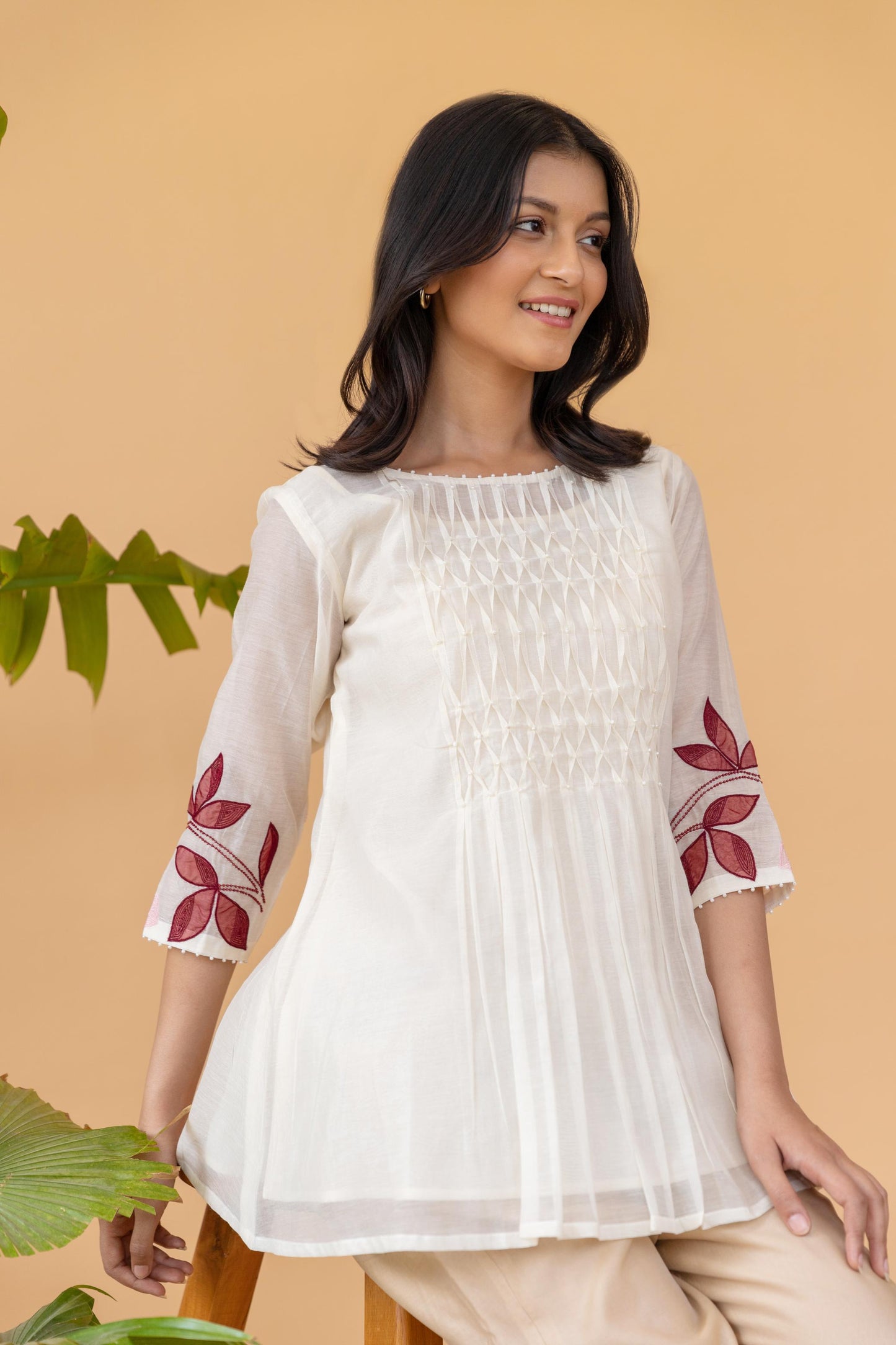 Naira Top