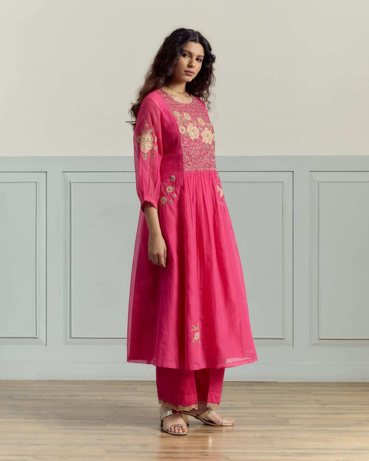 Avia Kurta Set