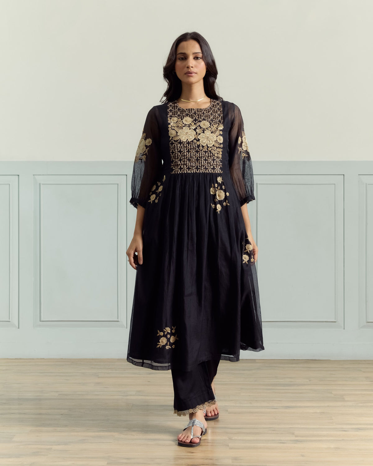 Avia Kurta Set