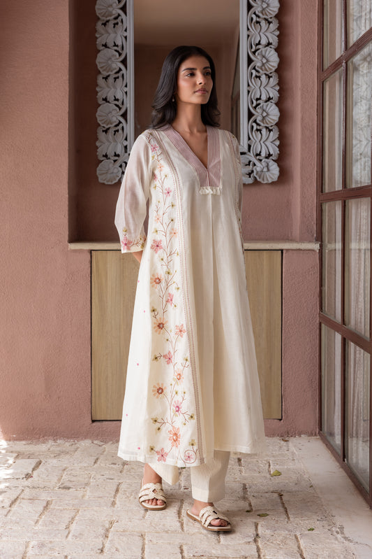 Nura Kurta Set