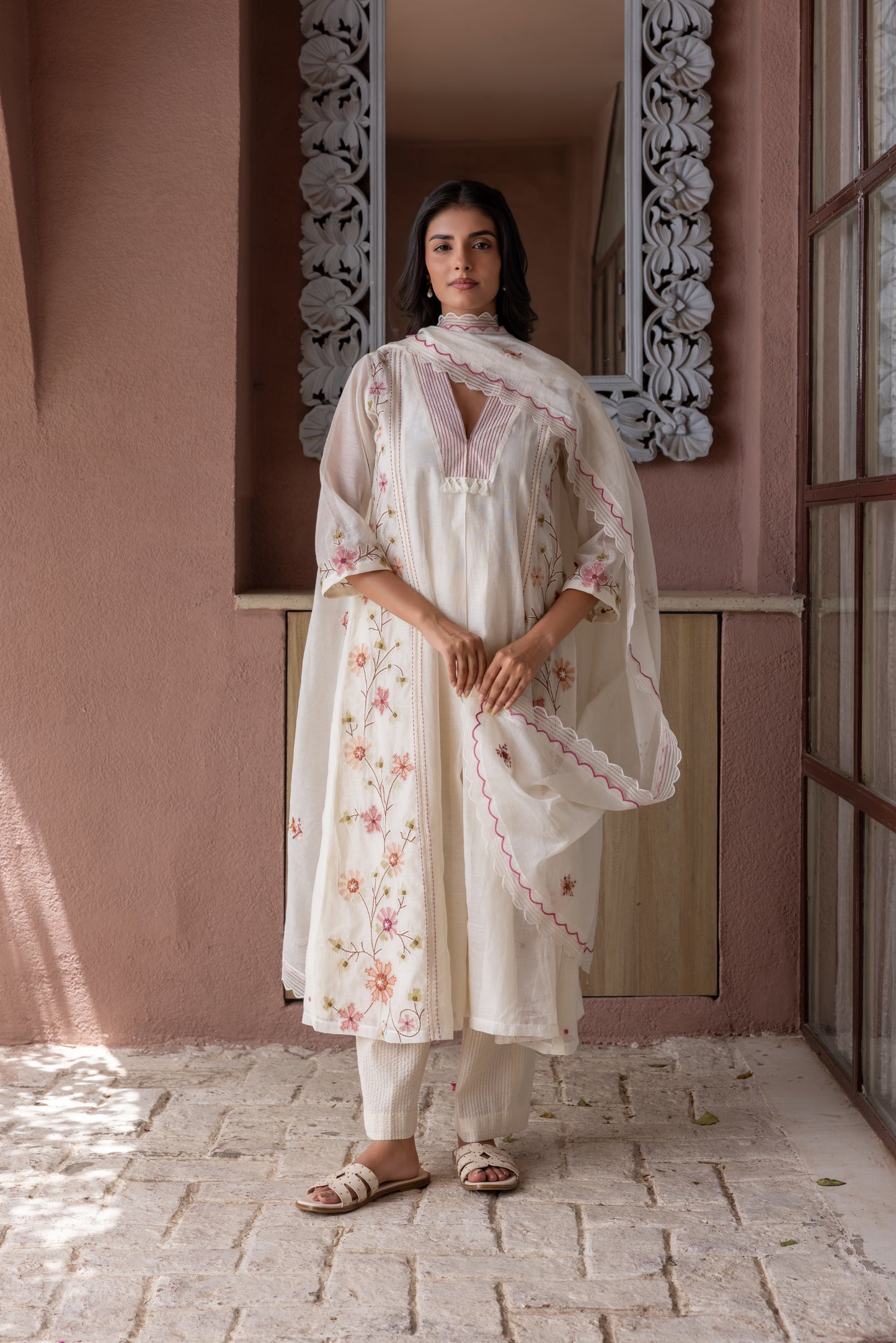 Nura Kurta Set
