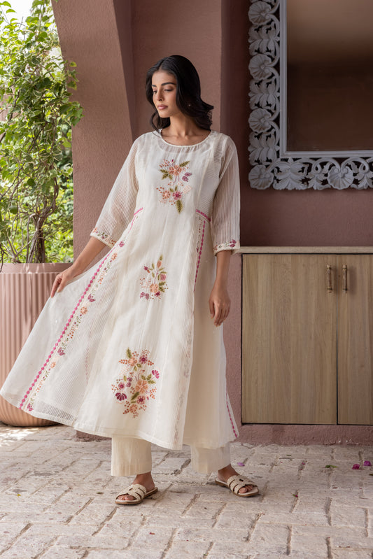 Yara Kurta Set