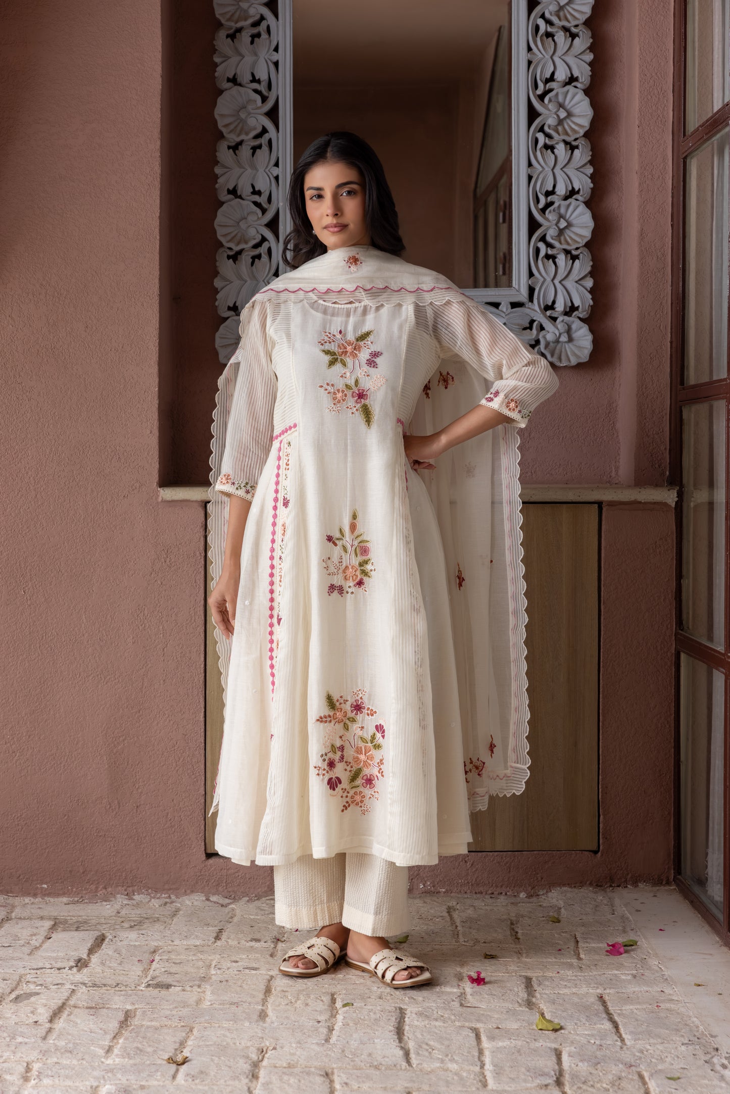Yara Kurta Set