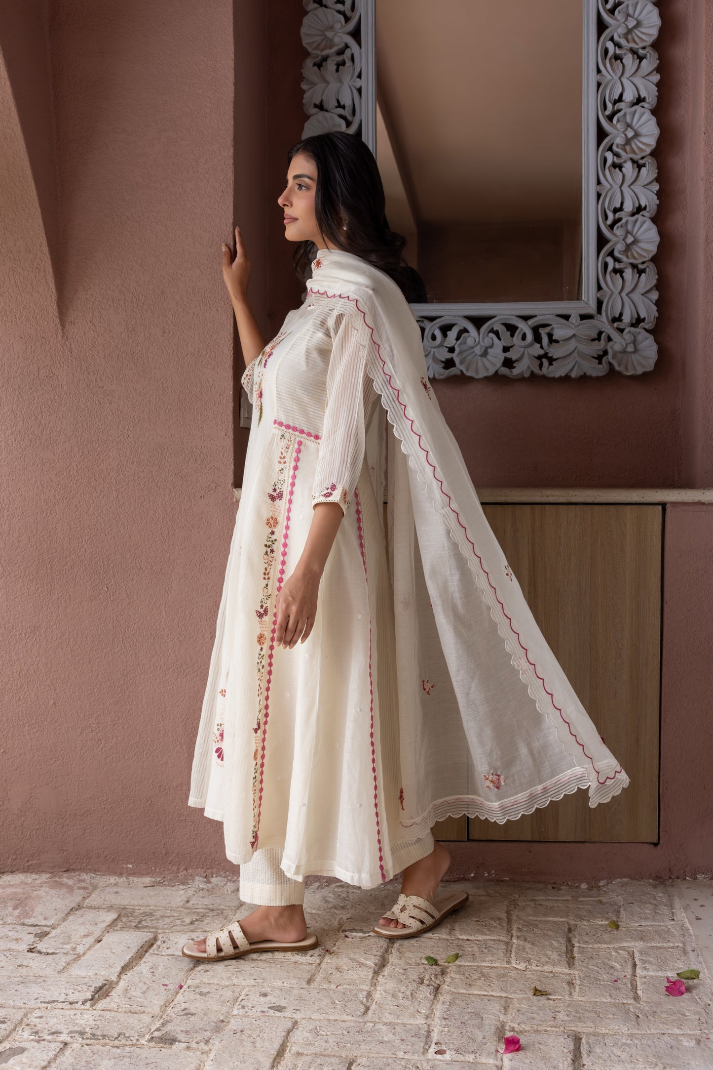 Yara Kurta Set