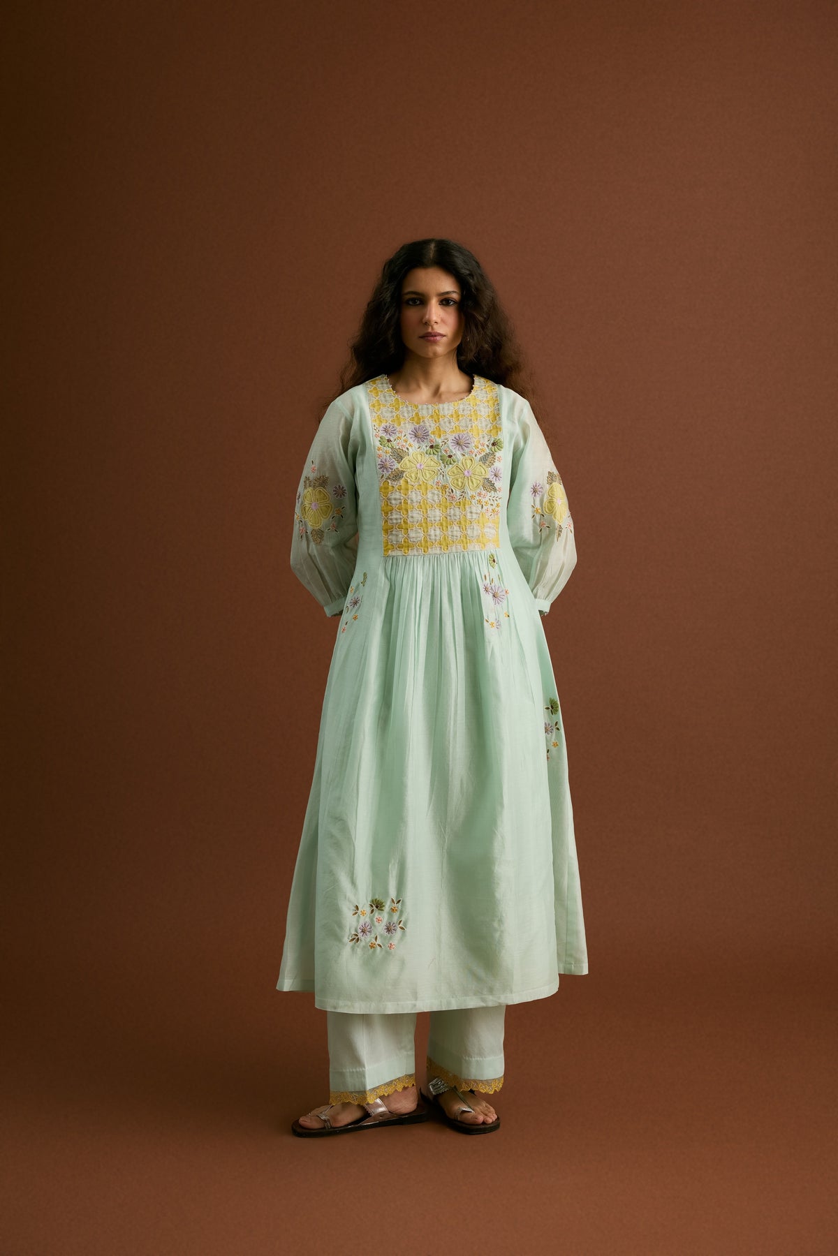 Avia Kurta Set